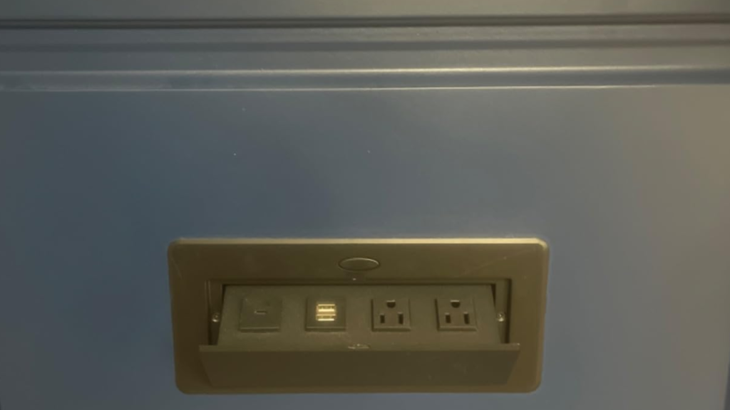 How to Hide Kitchen Outlets: Simple Solutions for a Sleek, Clutter-Free Look 2 How To Hide Kitchen Outlets